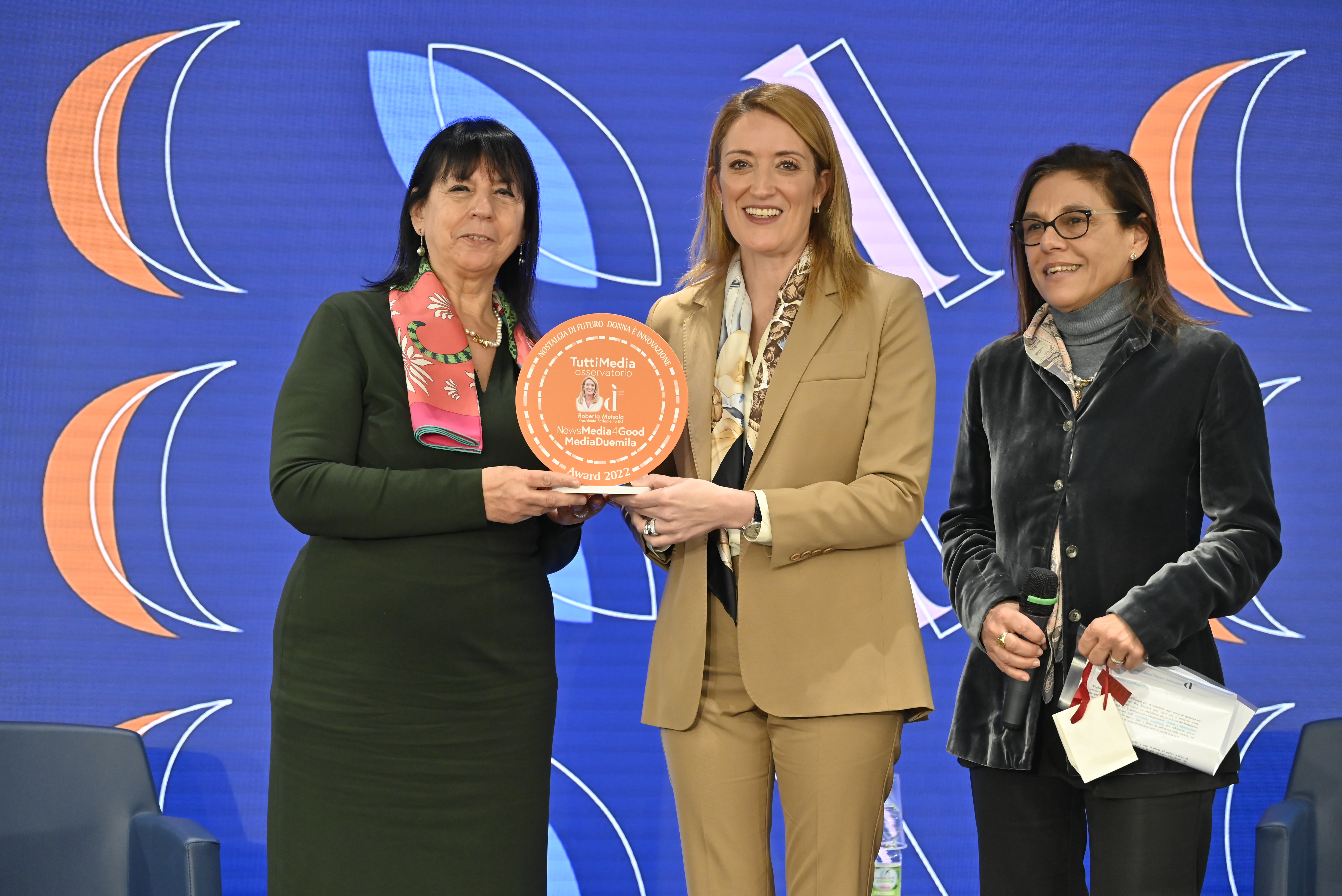 A Roberta Metsola l’Award “Donna è Innovazione”: “Stop dall’Ue a fake news e minacce informatiche”