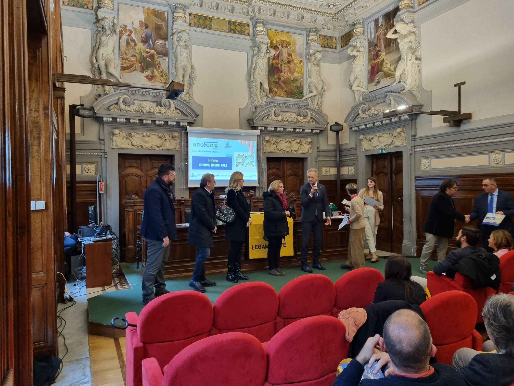 Ecoforum di Legambiente, Rifiuti Free: premiato il Comune di Olevano sul Tusciano