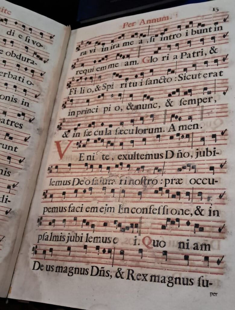 Una nuova luce sulla Biblioteca del Gesù: visita del direttore dell’Archivio di Stato di Avellino